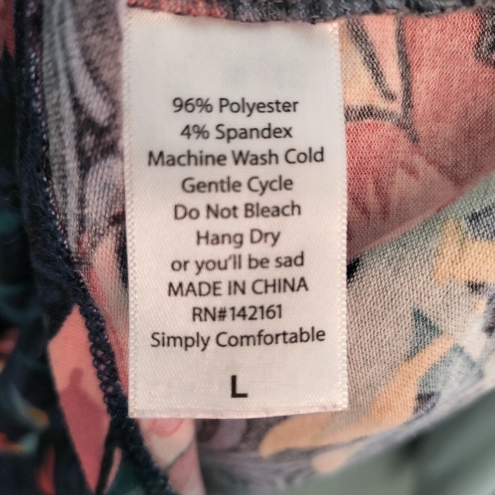 LuLaRoe top L - Picture 3 of 5